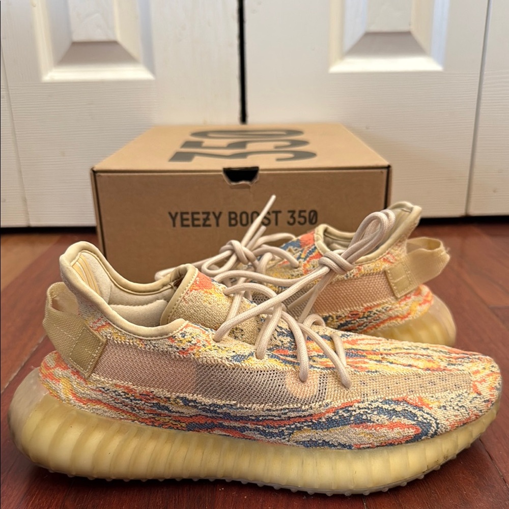 Yeezy Boost 350 Sneakers - Beige and Multicolor